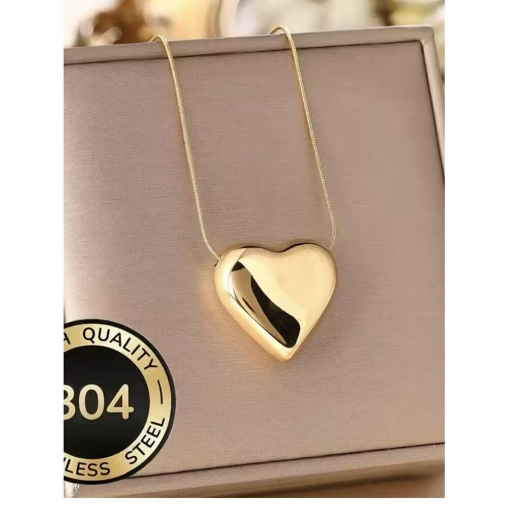 Minimalist 3D Heart Pendant Necklace 18k Ion-Plated Stainless Steel Snake Chain
